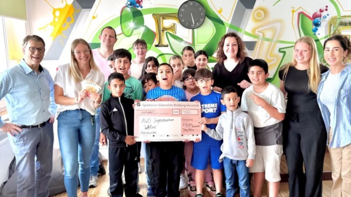 SPD_Spende_Jugendtreff-Lifeline_2025